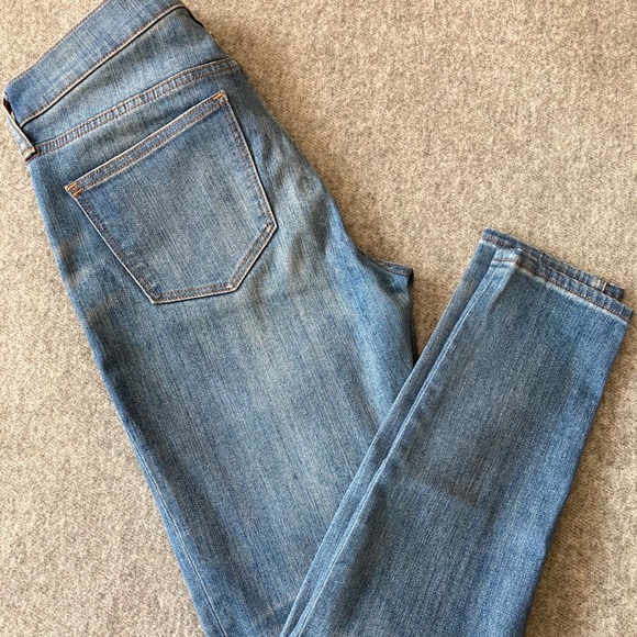 Madewell distressed skinny jeans - Picture 2 of 6